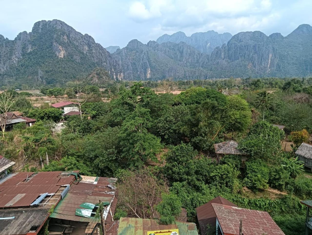 Bountang Riverside Hotel Vang Vieng Esterno foto
