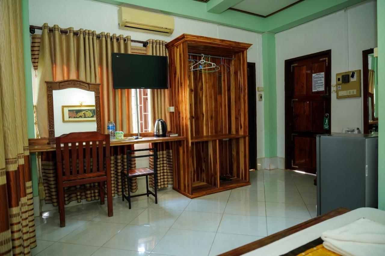 Bountang Riverside Hotel Vang Vieng Esterno foto